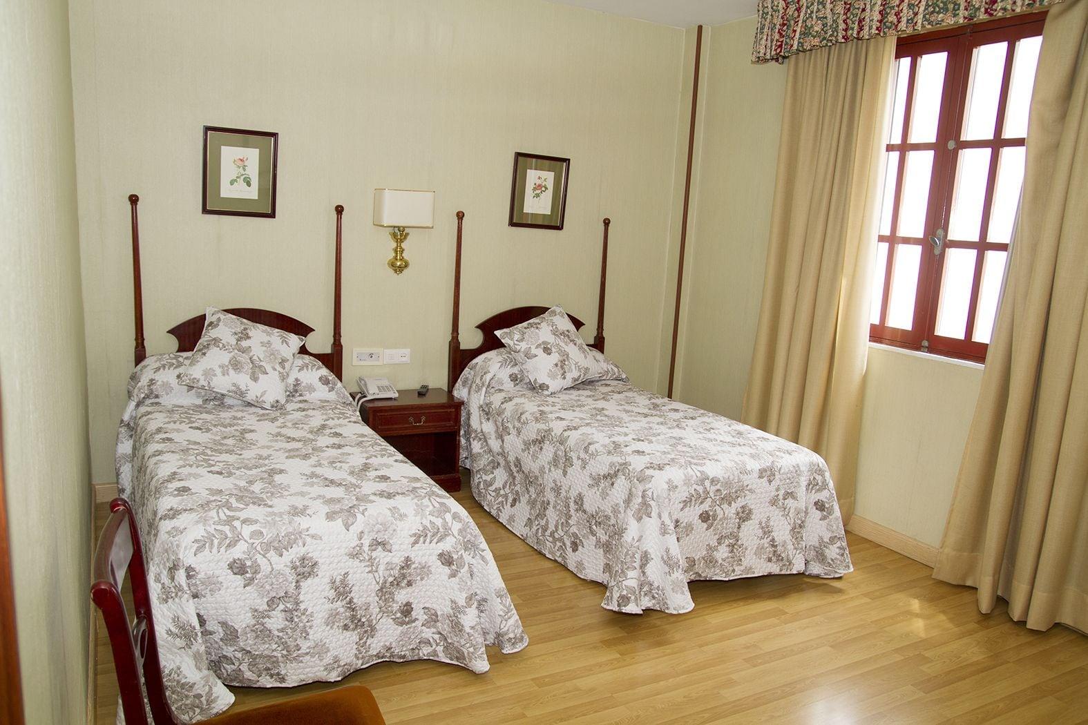 Hotel Sierra De Aracena Bagian luar foto