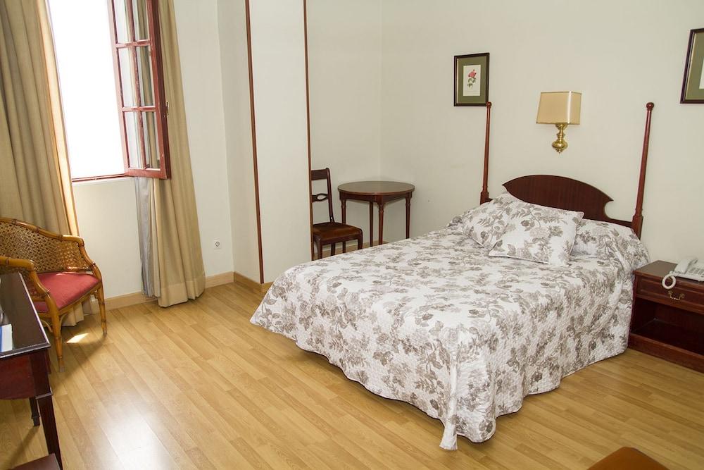 Hotel Sierra De Aracena Bagian luar foto