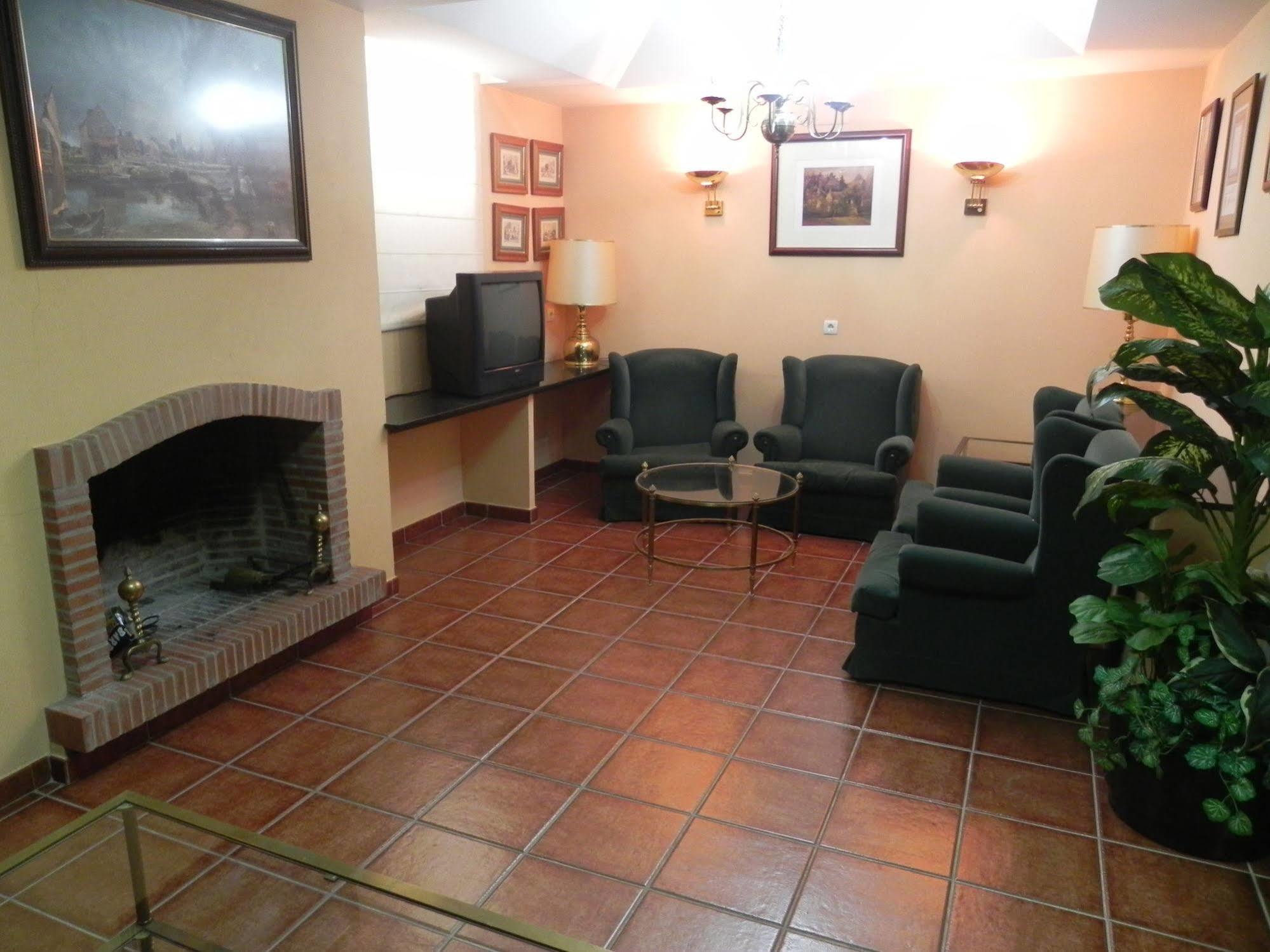 Hotel Sierra De Aracena Bagian luar foto