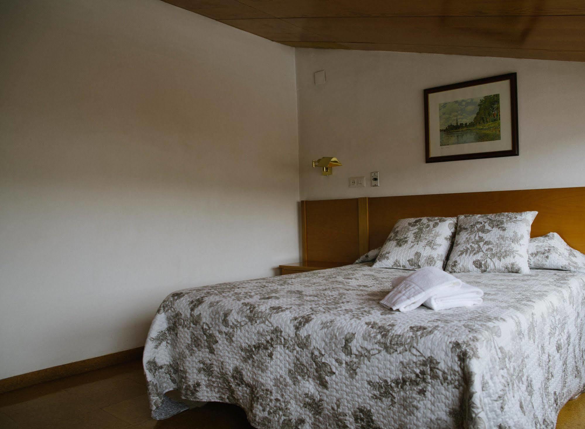 Hotel Sierra De Aracena Bagian luar foto