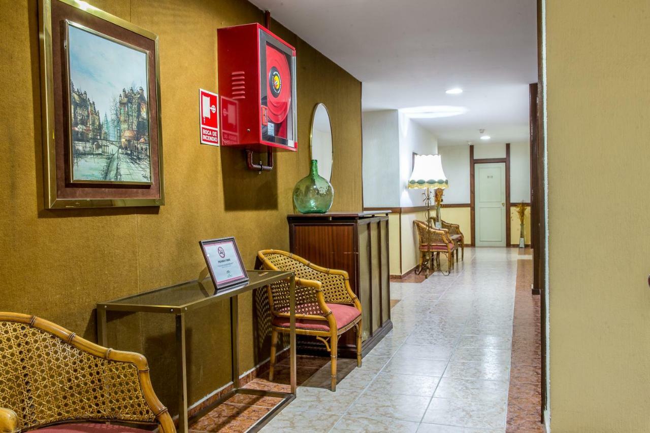 Hotel Sierra De Aracena Bagian luar foto
